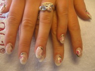 Épített porcelán, akrilvirágokkal